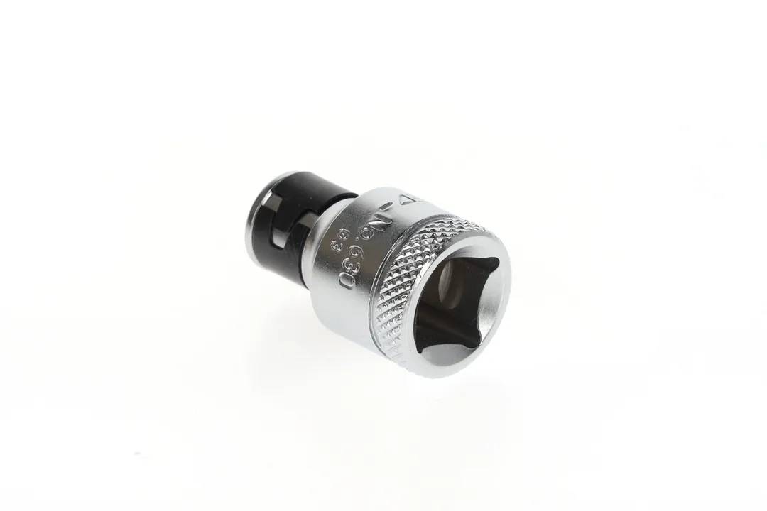 Adapter 630