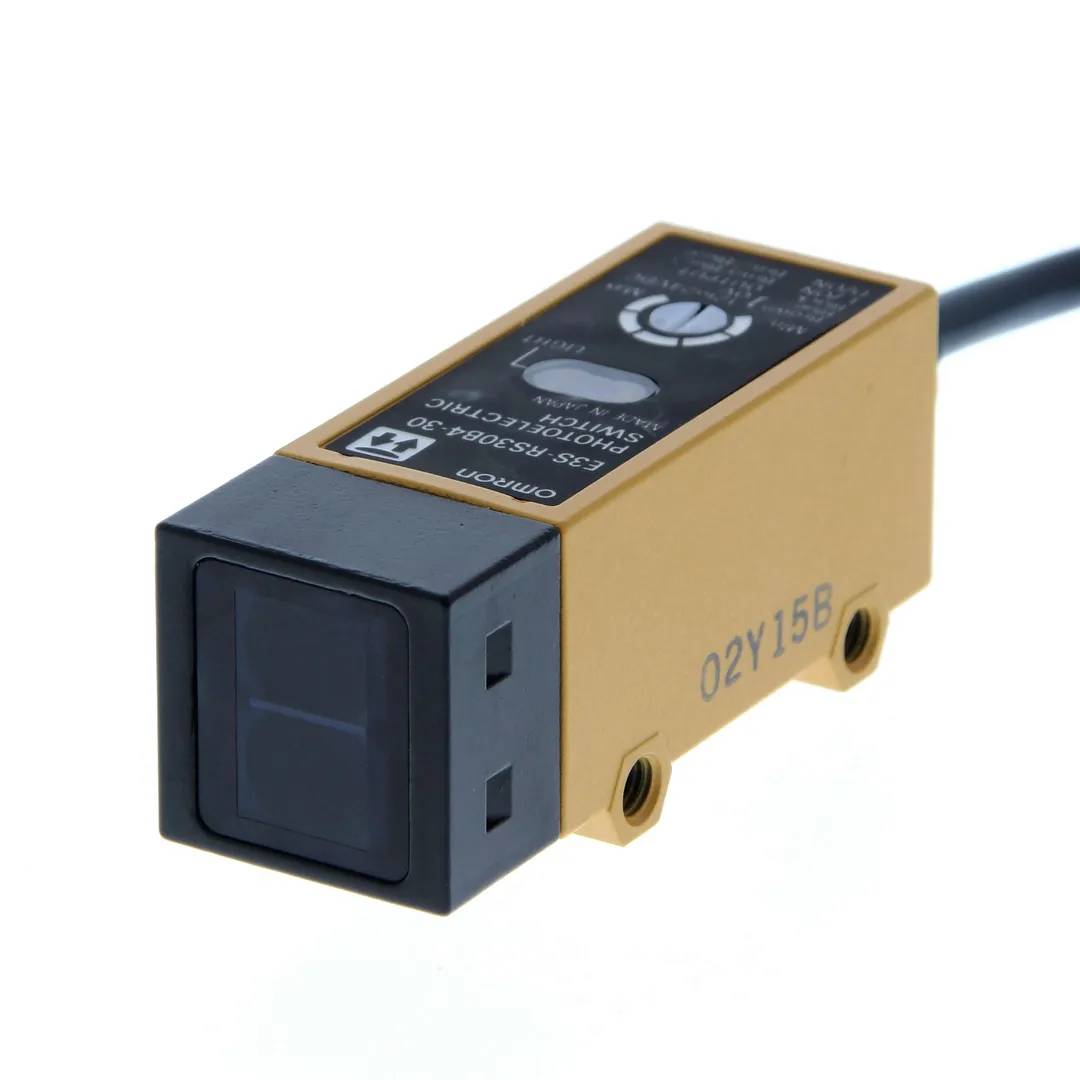 Czujnik E3S-RS30E4-30