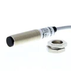 Czujnik E3H2-DS10C4M 2M